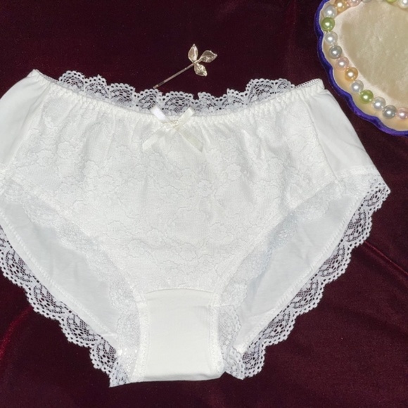 WHITE Lolita Kawaii High waist Lace front Cotton Panties. Soft and sensual. - Picture 4 of 5